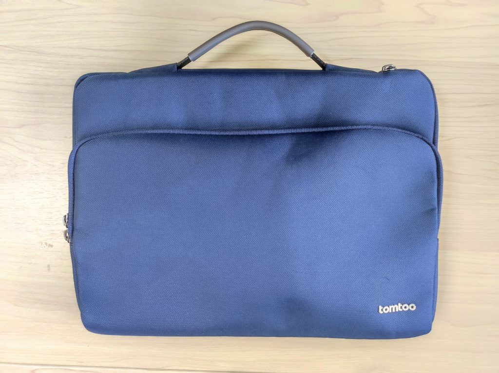 tomtocのPCバッグ