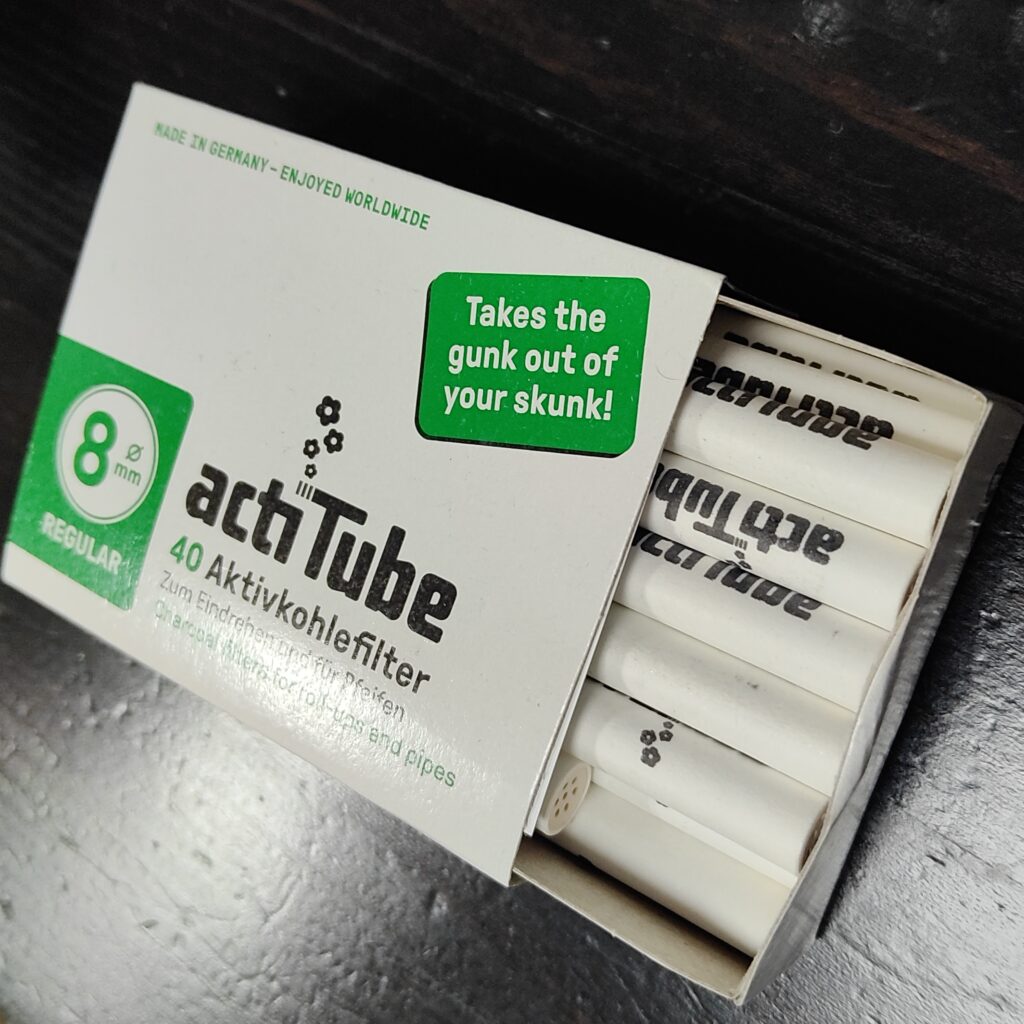 acti Tube で贅沢な一服 ( ´Д`)y━･~~